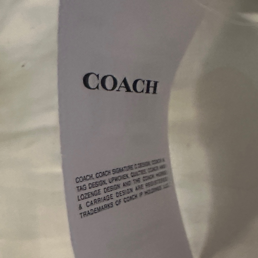COACH TRAVEL  Leather Bag - Picture 3 of 4